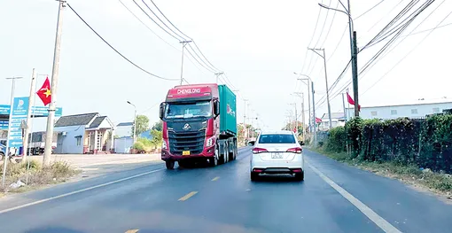 Doanh thu hoạt động vận tải và dịch vụ hỗ trợ tăng mạnh
