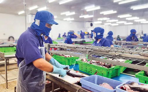 Quyết liệt hoàn thành mục tiêu tăng trưởng bền vững “2 con số”
