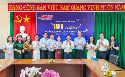 Thuế TP Cần Thơ thăm, chúc mừng Báo và Phát thanh, Truyền hình Cần Thơ nhân kỷ niệm Ngày Báo chí cách mạng Việt Nam