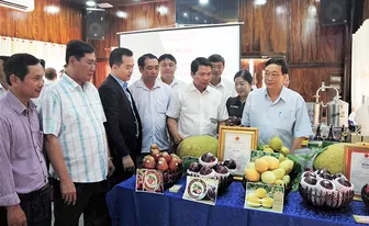 Chính quyền làm cầu nối cho nông sản vươn xa