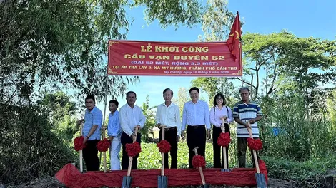 Khởi công xây dựng cầu Vạn Duyên 52