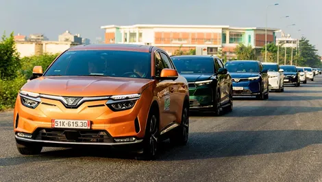 Chủ xe Việt lựa chọn VinFast VF 8 Eco: Không gian rộng rãi nhưng giá lăn bánh chỉ ngang xe hạng C