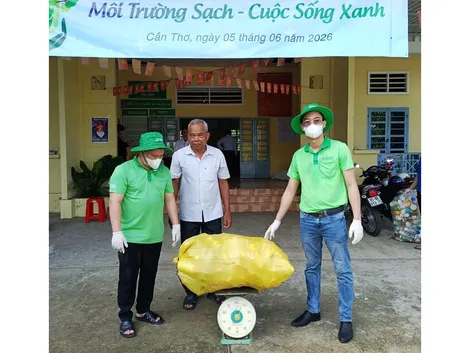 Chung tay xây dựng môi trường nông thôn xanh - sạch - đẹp - an toàn