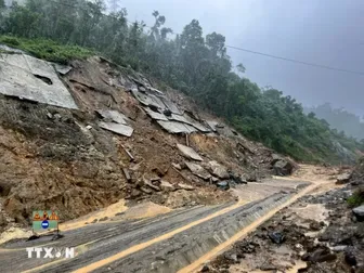 Thời tiết ngày 18/6: Vùng núi Bắc Bộ tiếp diễn mưa to, Trung Bộ nắng nóng