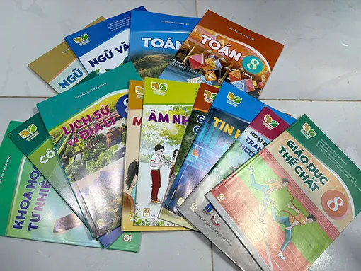 Đảm bảo cung cấp đủ sách giáo khoa trước khi bước vào năm học mới