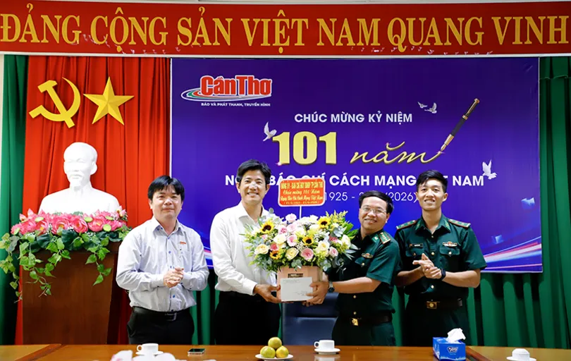 Ban Chỉ huy Bộ đội Biên phòng TP Cần Thơ chúc mừng Báo và Phát thanh, Truyền hình Cần Thơ nhân ngày Báo chí Cách mạng Việt Nam