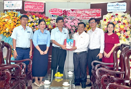Đoàn Bệnh viện đa khoa Hòa Hảo - Medic Cần Thơ chúc mừng Báo và Phát thanh, Truyền hình Cần Thơ