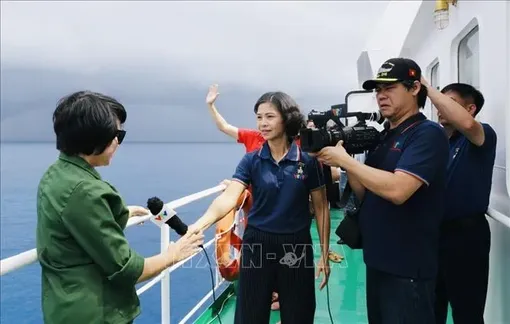 Trường Sa - Nơi để lại một phần trái tim người làm báo