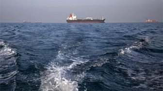 Iran yêu cầu thủ tục mới đối với tàu thuyền qua eo biển Hormuz