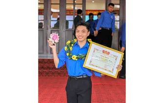Trưởng thành từ các phong trào tình nguyện
