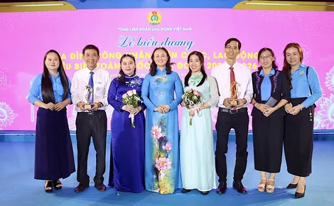 TP Cần Thơ có 2 gia đình công nhân, viên chức, lao động được biểu dương toàn quốc