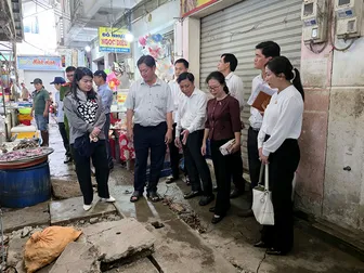 Đoàn đại biểu Quốc hội TP Cần Thơ khảo sát công tác bảo vệ môi trường tại phường Phú Lợi