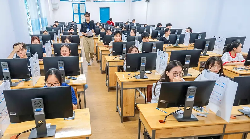 Hơn 20.000 thí sinh đăng ký tham dự Kỳ thi V-SAT tại Đại học Cần Thơ
