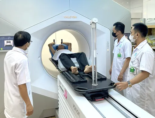 Bảo hiểm y tế thanh toán chi phí điều trị bằng máy xạ trị gia tốc tuyến tính