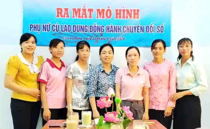 Ra mắt mô hình “Phụ nữ Cù Lao Dung đồng hành chuyển đổi số”