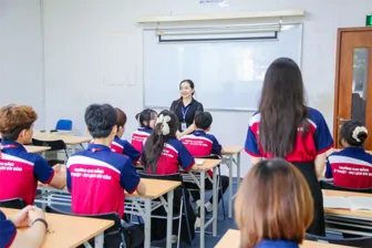 Cơ hội bứt phá thu nhập cho giới trẻ từ lợi thế làm chủ ngoại ngữ