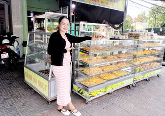 ចាប់​ពី​កម្ម​ករ​ធ្វើ​ការ​ឈ្នួល ក្លាយ​ជា​អ្នក​ផ្តើម​អា​ជីព​នៅ​ស្រុក​កំ​ណើត​