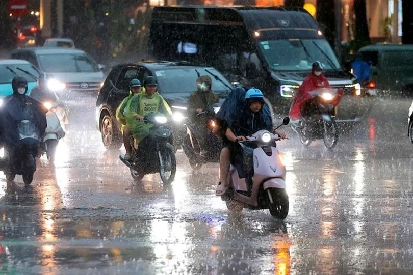 Thời tiết ngày 25/6: Bắc Bộ chiều tối mưa dông lớn sau nắng nóng