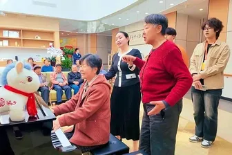 Trung Quốc tăng cường phát triển dịch vụ chăm sóc người cao tuổi