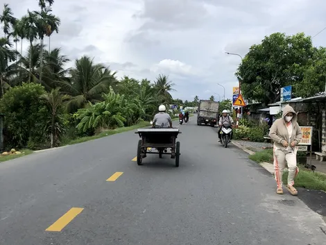 Nguy hiểm xe tự chế lưu thông trên đường