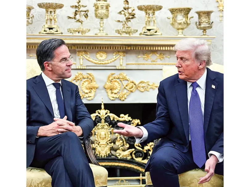 Cách Tổng Thư ký NATO hóa giải sức ép từ ông Trump