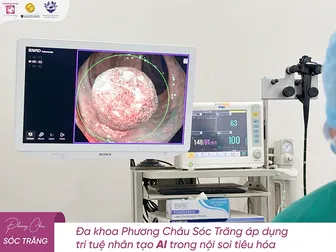 Nội soi lại sau 10 năm, bệnh nhân 65 tuổi phát hiện gần 20 polyp tiêu hóa