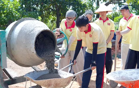 Hơn 500 sinh viên tham gia Chiến dịch “Mùa hè xanh”