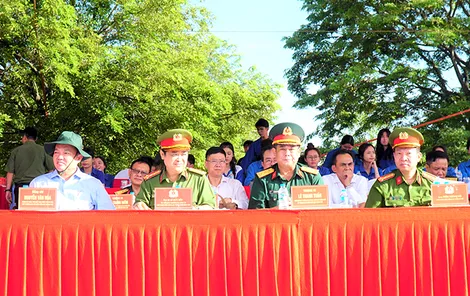 Lãnh đạo TP Cần Thơ tham quan luyện tập tác chiến phường Cái Răng trong khu vực phòng thủ năm 2026