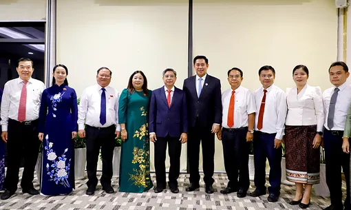 Đoàn công tác HĐND tỉnh Champasak thăm và làm việc tại Cần Thơ