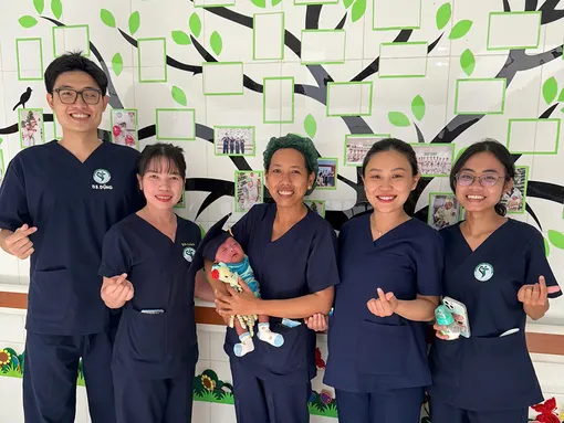 Bệnh viện Sản - Nhi Sóc Trăng điều trị thành công trẻ sinh cực non nặng 800gr