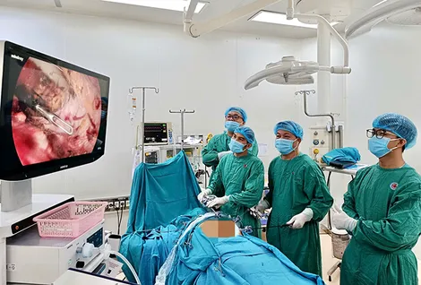 Cầu nối nâng cao năng lực điều trị thoát vị cho đội ngũ bác sĩ ngoại khoa ĐBSCL