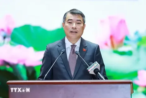 Thủ tướng Lê Minh Hưng: Quân đội phải nhìn xa hơn, tham mưu chiến lược sâu hơn
