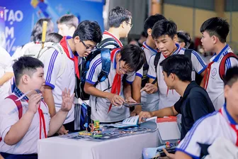 Tăng cường bảo vệ trẻ em trên môi trường mạng