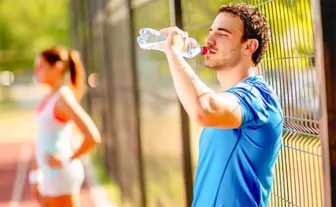 Bù nước đúng cách trong thời tiết nắng nóng