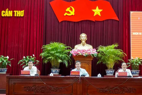 Kịp thời thay thế những cán bộ năng lực hạn chế, uy tín thấp, không đáp ứng yêu cầu nhiệm vụ