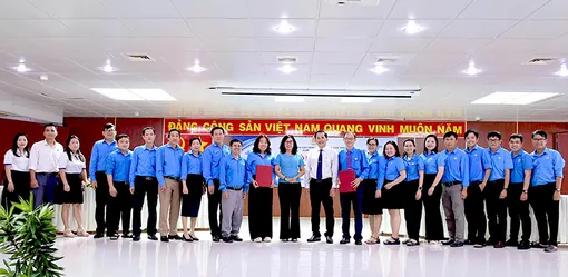 Cụm thi đua số 5 và số 6 thuộc LĐLĐ TP Cần Thơ ký kết giao ước thi đua năm 2026