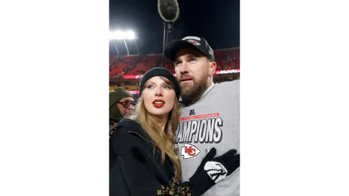 Taylor Swift quyên góp từ thiện 26 triệu USD trước thềm đám cưới