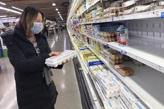 Mỹ xử lý vụ “thổi phồng” giá trứng