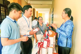 Cầu nối đưa nông sản vươn xa