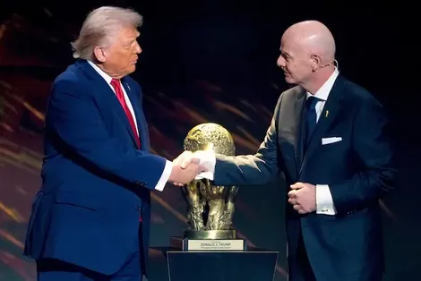 World Cup 2026: Tổng thống Trump gọi điện yêu cầu Chủ tịch FIFA xem xét thẻ đỏ của sao tuyển Mỹ
