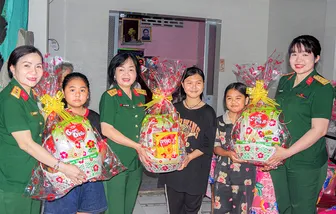 Hội Phụ nữ lực lượng vũ trang TP Cần Thơ đỡ đầu 5 học sinh hoàn cảnh đặc biệt khó khăn