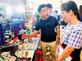 តភ្ជាប់​ប្រ​ភព​ធន​ធាន​ធ្វើ​ឱ្យ​សុក្រឹត​ប្រ​ព័ន្ធ​អេកូឡូ​ស៊ី​ផ្លាស់​ថ្មី​ច្នៃ​ប្រ​តិដ្ឋ​