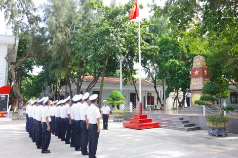 Dấu ấn công tác đảng trên hải trình Tàu hải quân 936