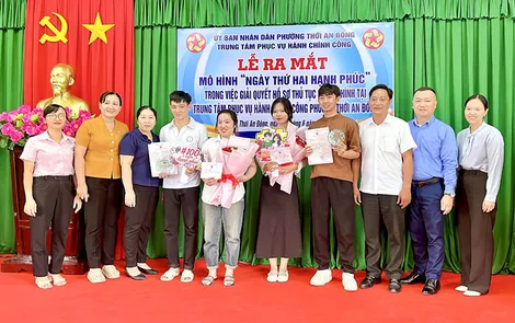 Triển khai nhiều mô hình hỗ trợ người dân thực hiện thủ tục hành chính