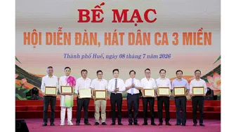 Chương trình thi diễn của TP Cần Thơ đoạt Huy chương Vàng tại Hội diễn Đàn, Hát dân ca 3 miền