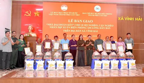 Trao 30 căn nhà “Đại đoàn kết” tại xã Lai Hòa và xã Vĩnh Hải