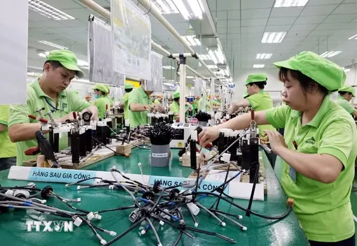 Thu hút vốn đầu tư nước ngoài: Lấy ngoại lực để làm mạnh nội lực