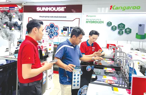 Phường Ninh Kiều đẩy mạnh phát triển thương mại - dịch vụ và kinh tế đêm