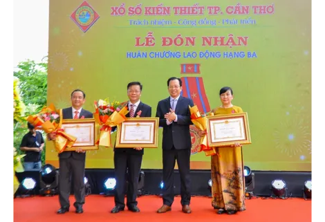 Xổ số kiến thiết Cần Thơ đạt doanh thu tiêu thụ hơn 3.881 tỉ đồng