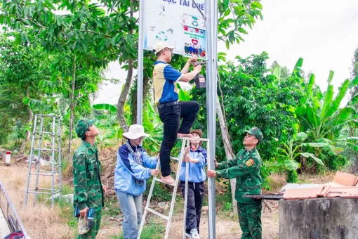 'Mùa hè xanh' đến với xã biên giới